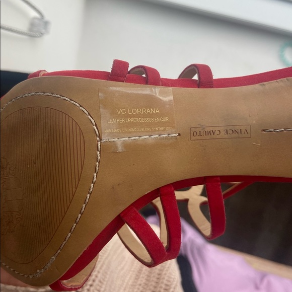Vince Camuto red suede / leather stiletto heels - Picture 5 of 8